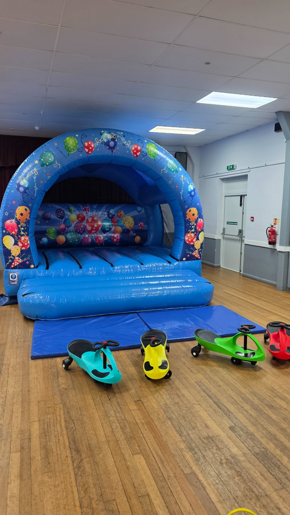 LTN Bouncy Castles photo 3